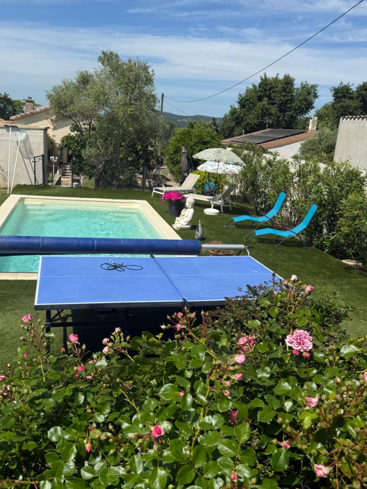 Gite Climatise Avec Piscine Sur Les Hauteurs De Bollène Eksteriør bilde
